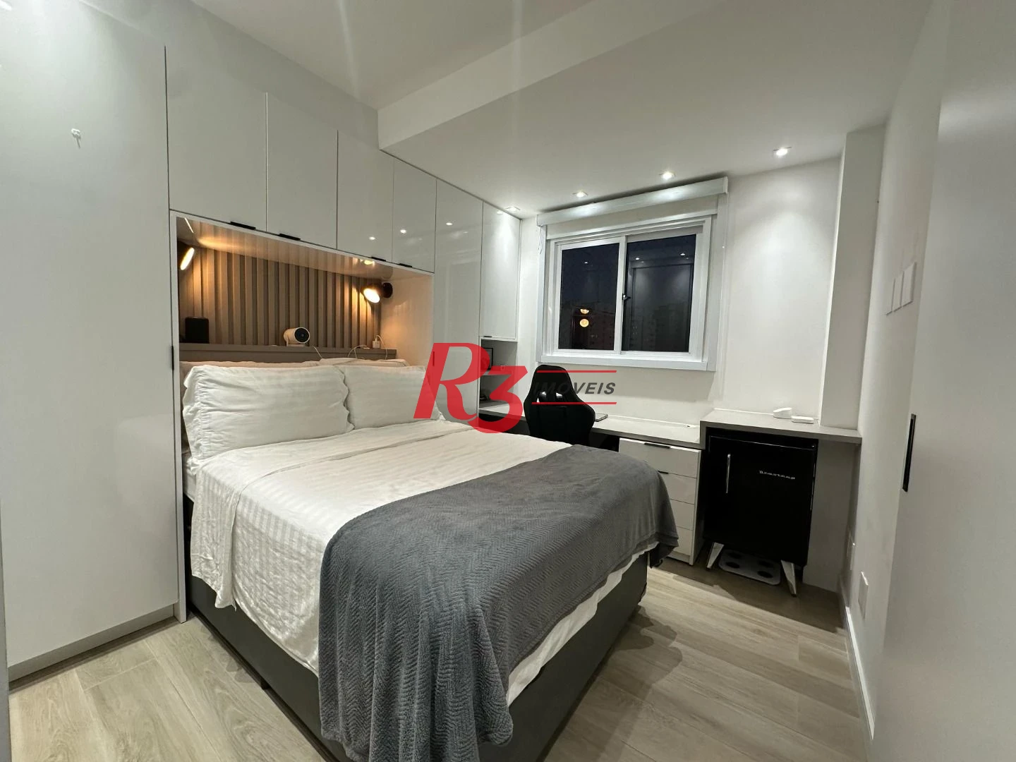 Apartamento Duplex com 2 dormitórios à venda, 74 m² por R$ 980.000,00 - Boqueirão - Santos/SP