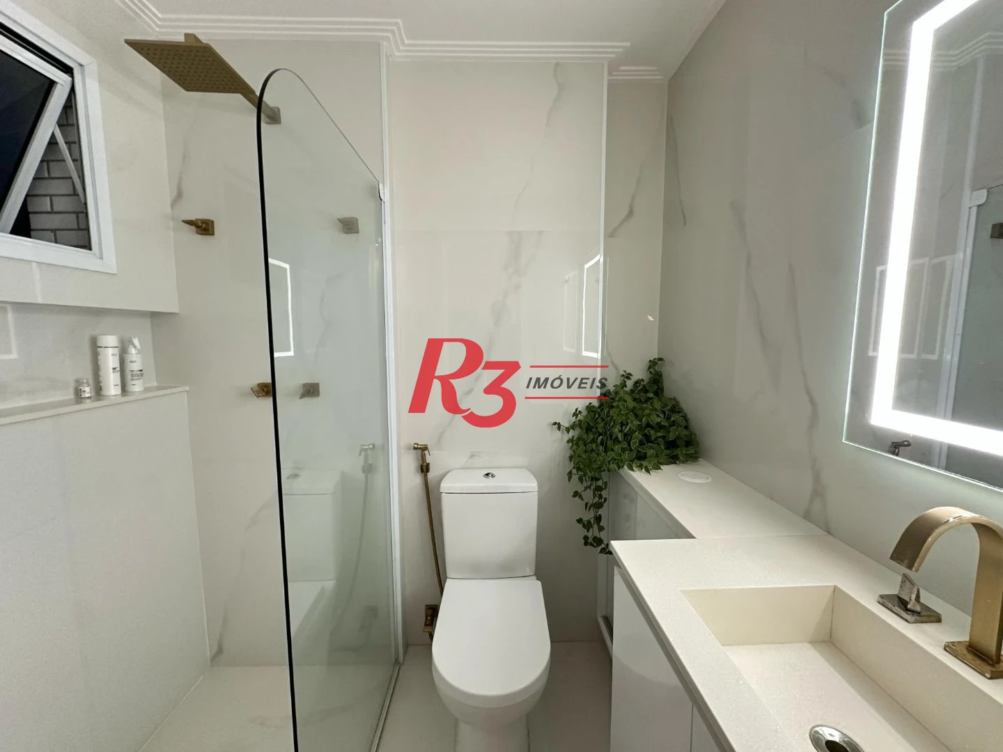 Apartamento Duplex com 2 dormitórios à venda, 74 m² por R$ 980.000,00 - Boqueirão - Santos/SP