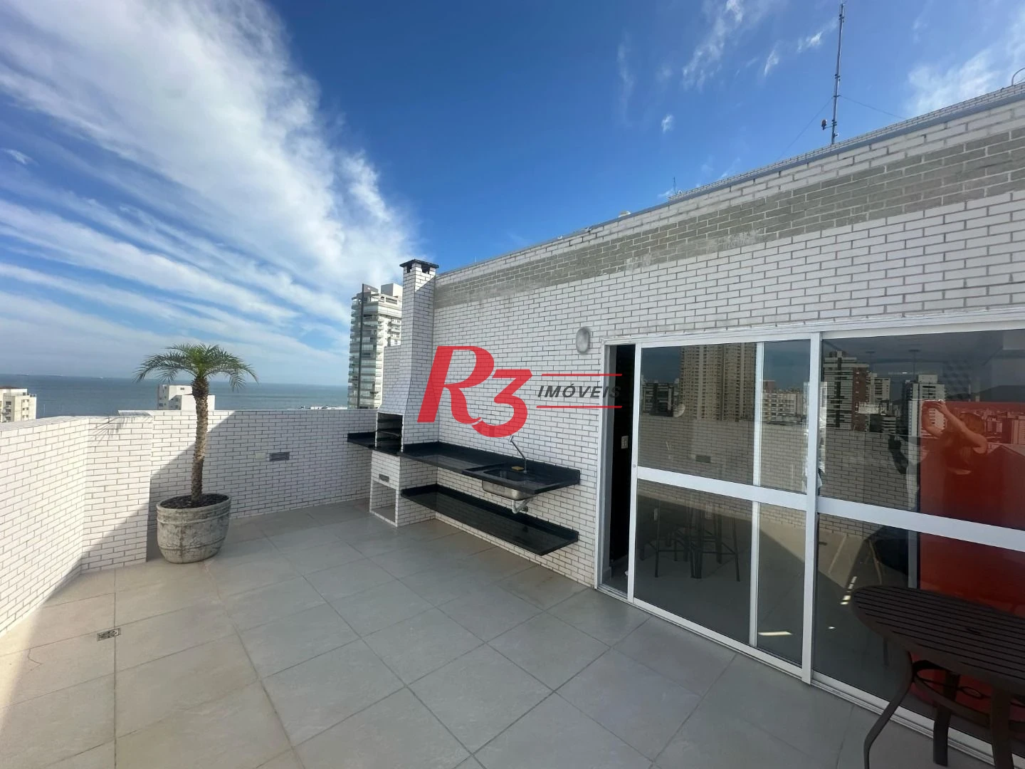 Apartamento Duplex com 2 dormitórios à venda, 74 m² por R$ 980.000,00 - Boqueirão - Santos/SP