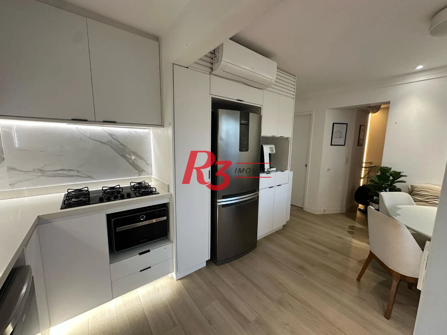 Apartamento Duplex com 2 dormitórios à venda, 74 m² por R$ 980.000,00 - Boqueirão - Santos/SP