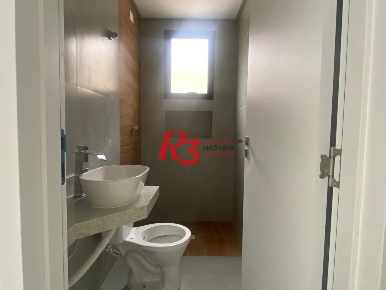 Sobrado triplex à venda/lançamento no Boqueirão - Santos/SP