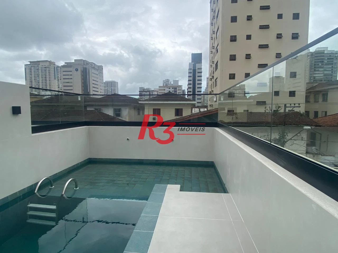 Sobrado triplex à venda/lançamento no Boqueirão - Santos/SP
