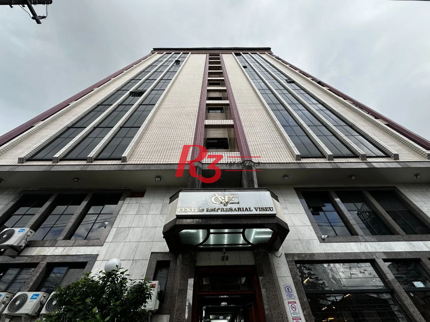 Sala à venda, 43 m² por R$ 355.000,00 - Embaré - Santos/SP