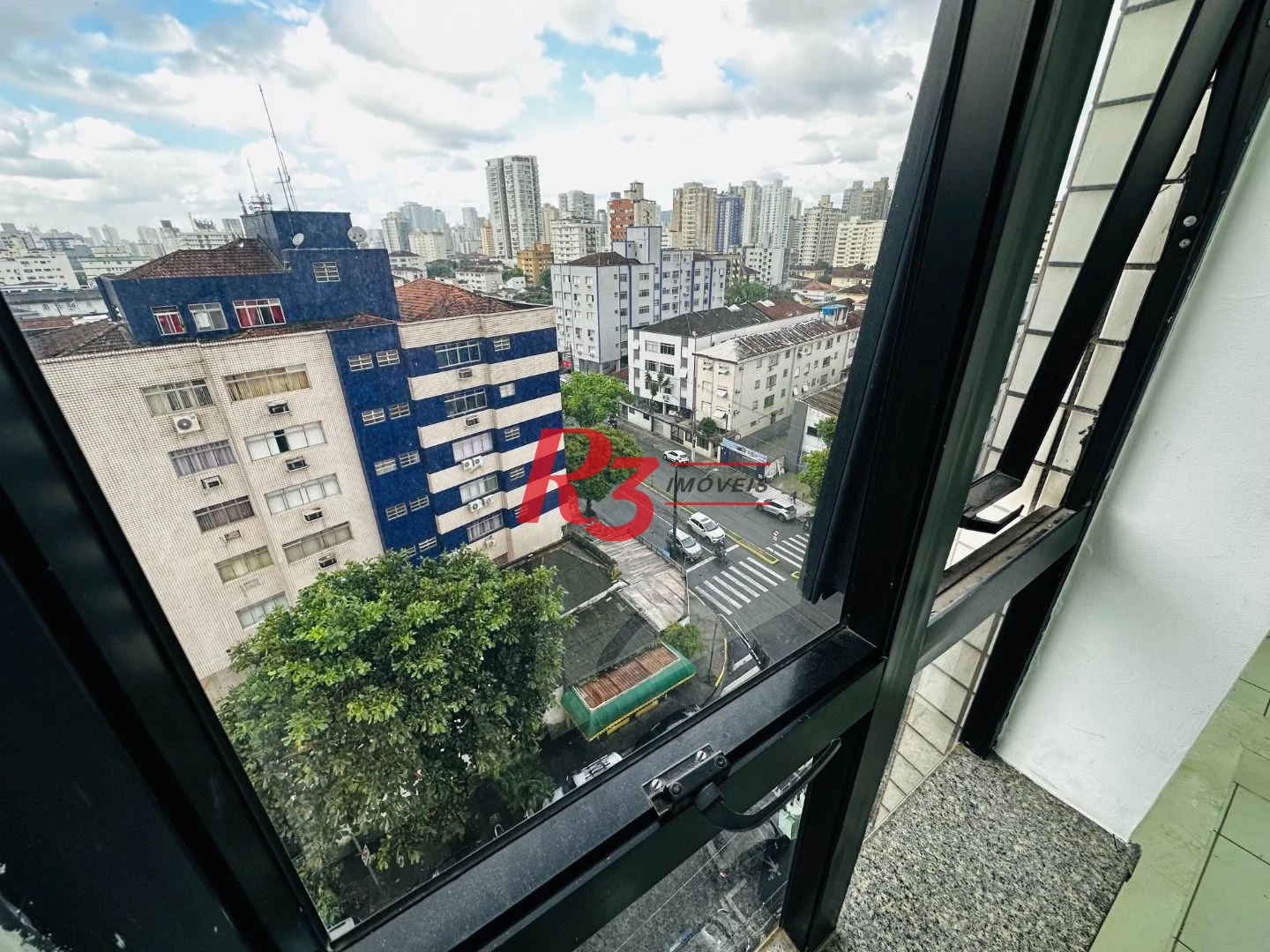 Sala à venda, 43 m² por R$ 355.000,00 - Embaré - Santos/SP