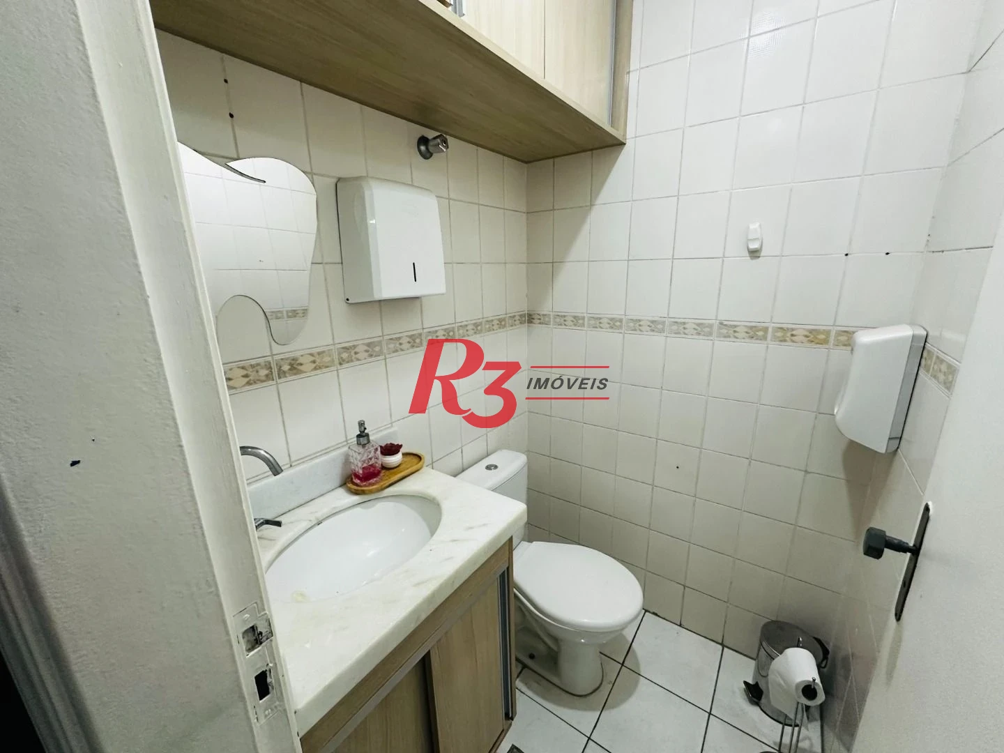 Sala à venda, 43 m² por R$ 355.000,00 - Embaré - Santos/SP