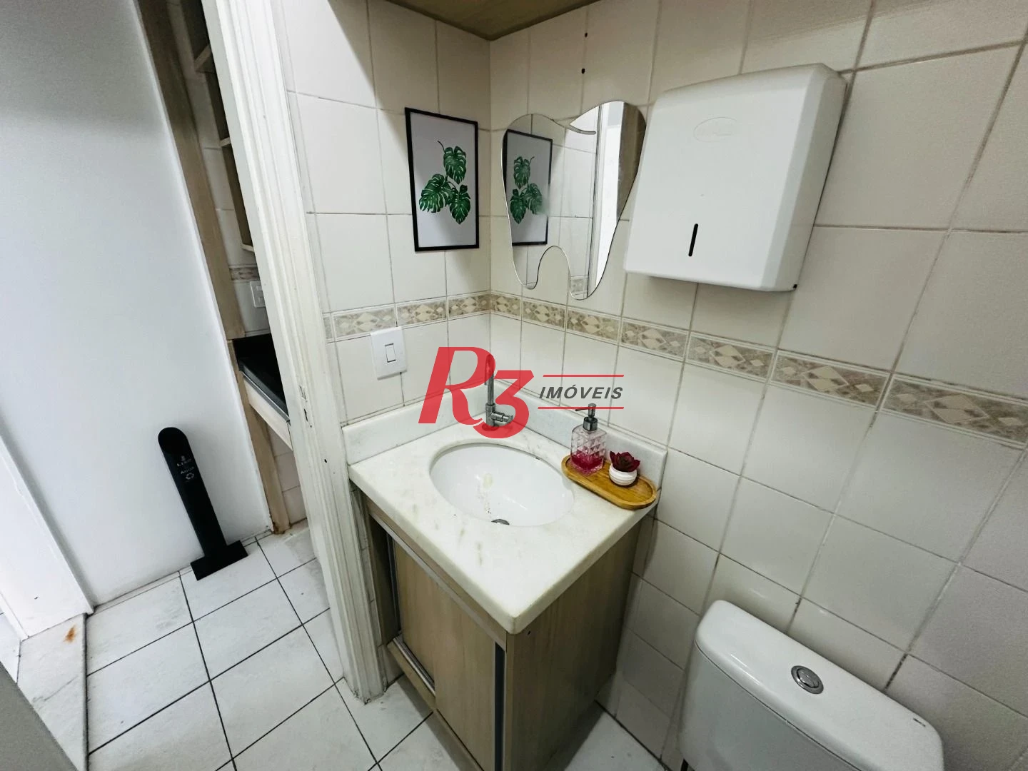Sala à venda, 43 m² por R$ 355.000,00 - Embaré - Santos/SP