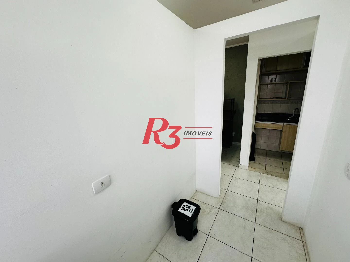 Sala à venda, 43 m² por R$ 355.000,00 - Embaré - Santos/SP