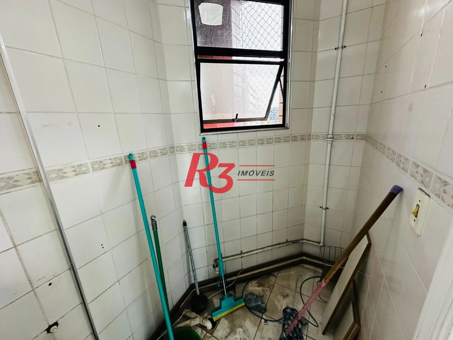 Sala à venda, 43 m² por R$ 355.000,00 - Embaré - Santos/SP