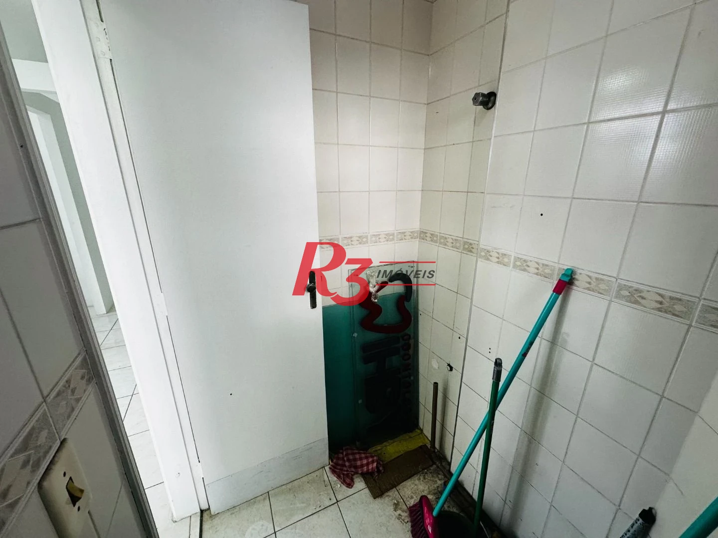 Sala à venda, 43 m² por R$ 355.000,00 - Embaré - Santos/SP