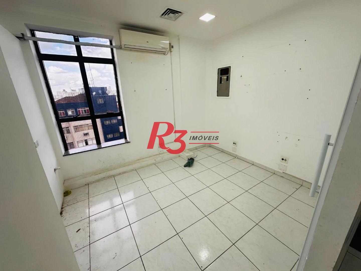 Sala à venda, 43 m² por R$ 355.000,00 - Embaré - Santos/SP