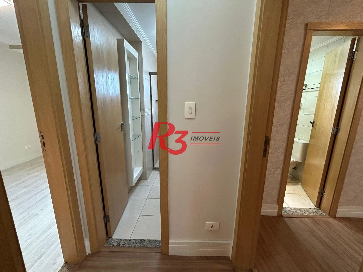 Apartamento com 2 dormitórios à venda, 102 m² por R$ 850.000,00 - Pompéia - Santos/SP