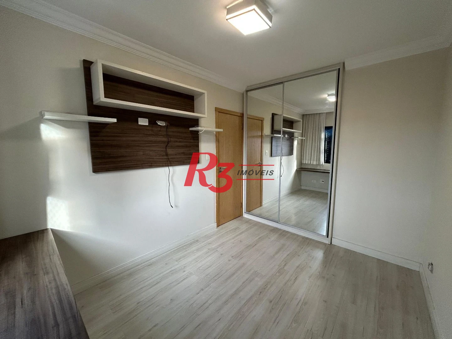 Apartamento com 2 dormitórios à venda, 102 m² por R$ 850.000,00 - Pompéia - Santos/SP