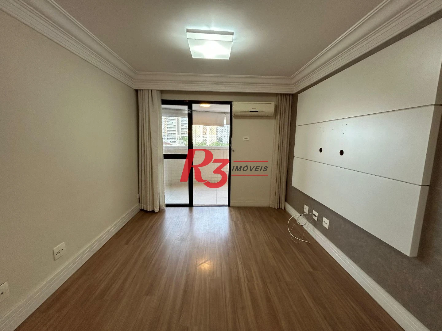 Apartamento com 2 dormitórios à venda, 102 m² por R$ 850.000,00 - Pompéia - Santos/SP