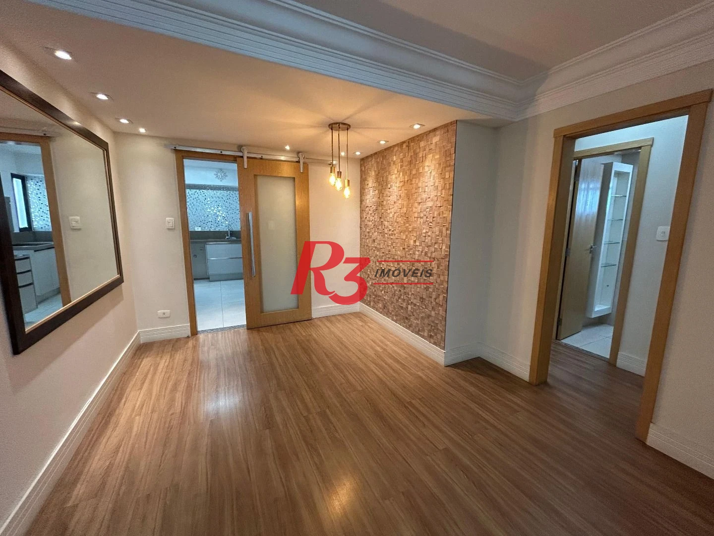 Apartamento com 2 dormitórios à venda, 102 m² por R$ 850.000,00 - Pompéia - Santos/SP