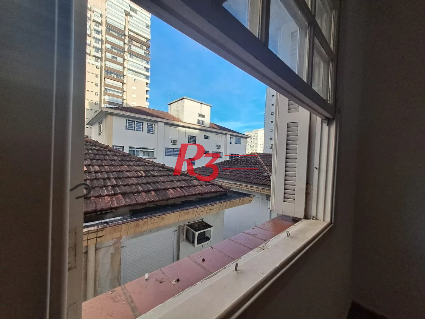 Apartamento com 2 dormitórios à venda, 60 m² por R$ 420.000,00 - Pompéia - Santos/SP