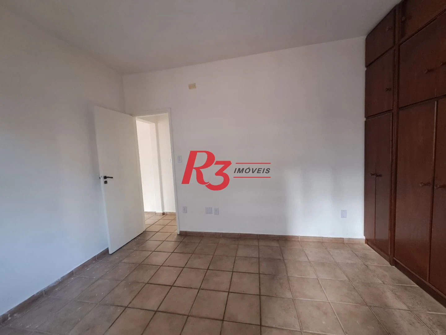 Apartamento com 2 dormitórios à venda, 60 m² por R$ 420.000,00 - Pompéia - Santos/SP