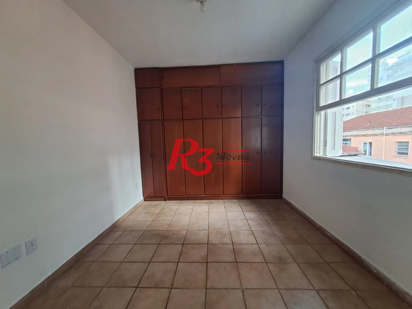 Apartamento com 2 dormitórios à venda, 60 m² por R$ 420.000,00 - Pompéia - Santos/SP