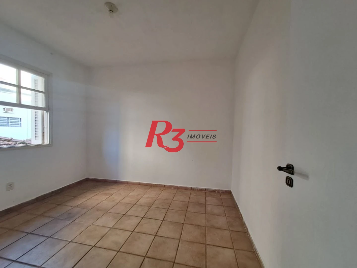 Apartamento com 2 dormitórios à venda, 60 m² por R$ 420.000,00 - Pompéia - Santos/SP