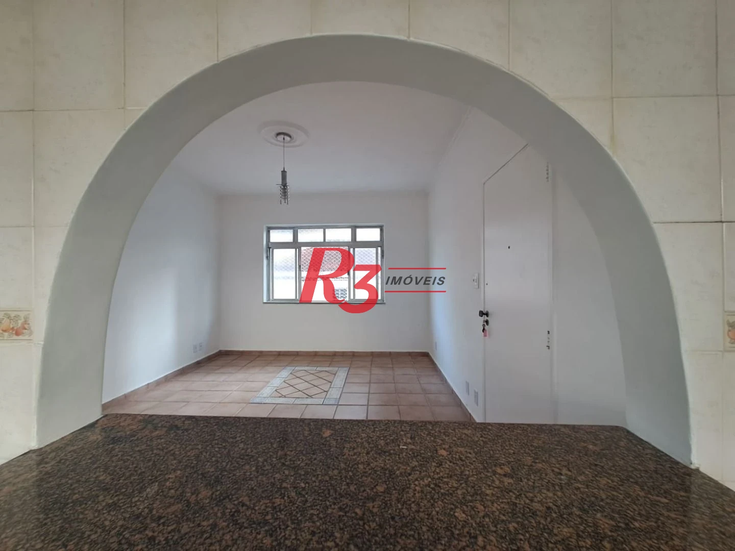 Apartamento com 2 dormitórios à venda, 60 m² por R$ 420.000,00 - Pompéia - Santos/SP