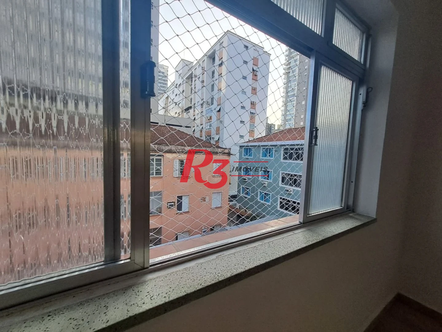 Apartamento com 2 dormitórios à venda, 60 m² por R$ 420.000,00 - Pompéia - Santos/SP