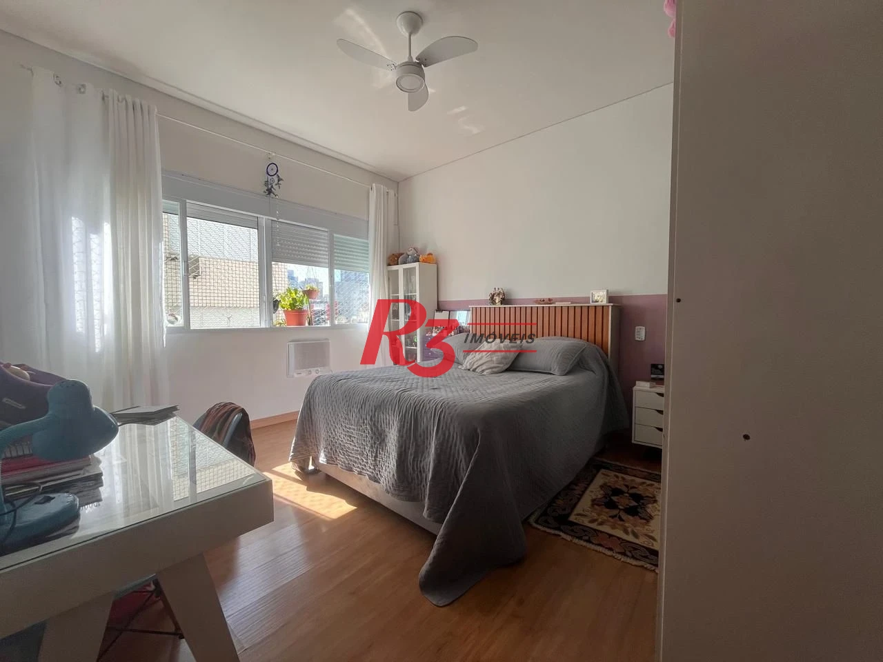 Apartamento com 2 dormitórios à venda, 148 m² por R$ 944.000,00 - Gonzaga - Santos/SP