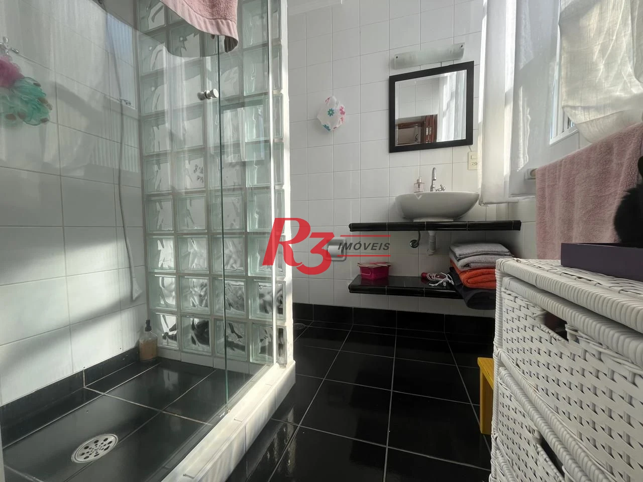 Apartamento com 2 dormitórios à venda, 148 m² por R$ 944.000,00 - Gonzaga - Santos/SP