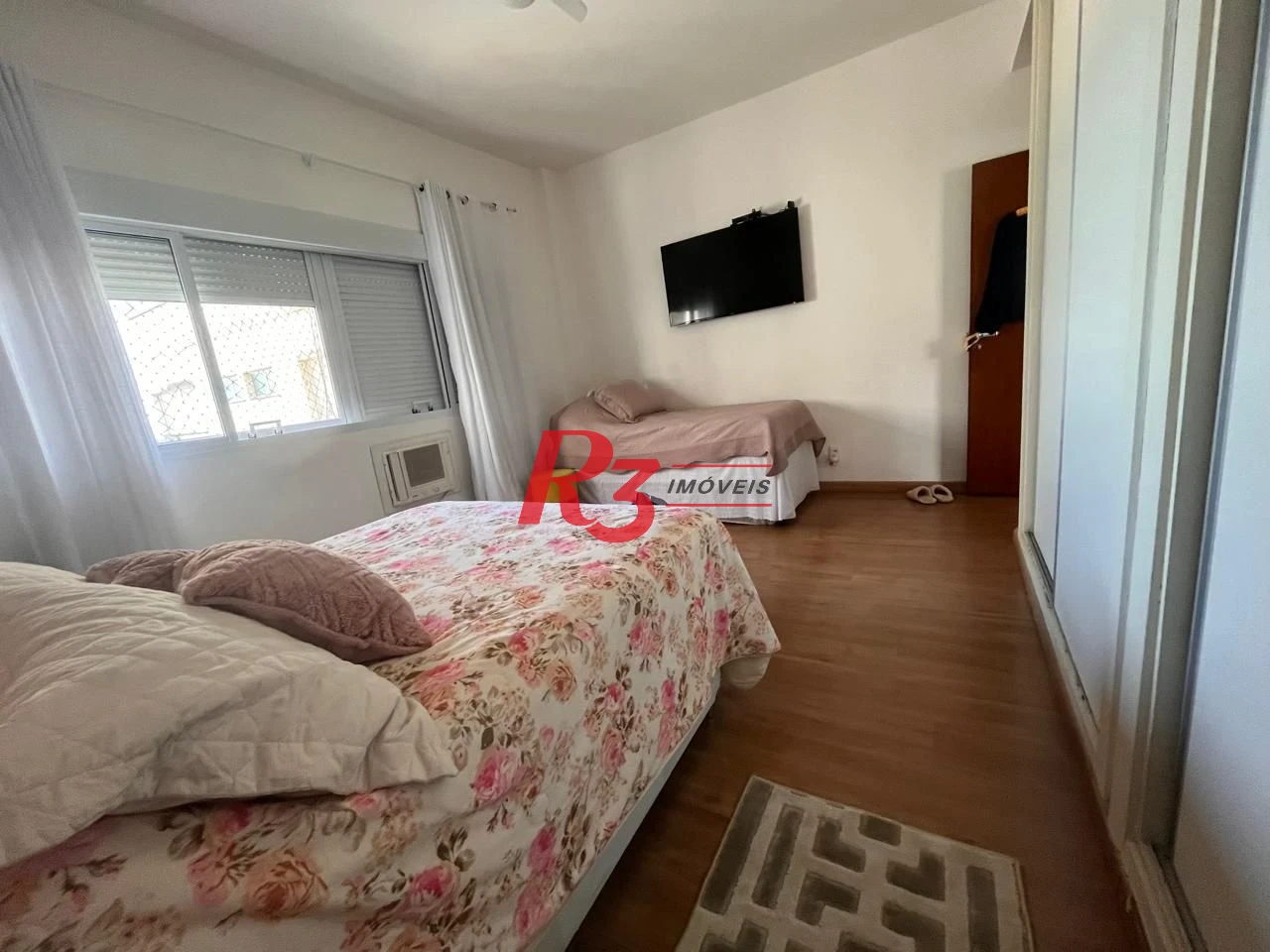 Apartamento com 2 dormitórios à venda, 148 m² por R$ 944.000,00 - Gonzaga - Santos/SP