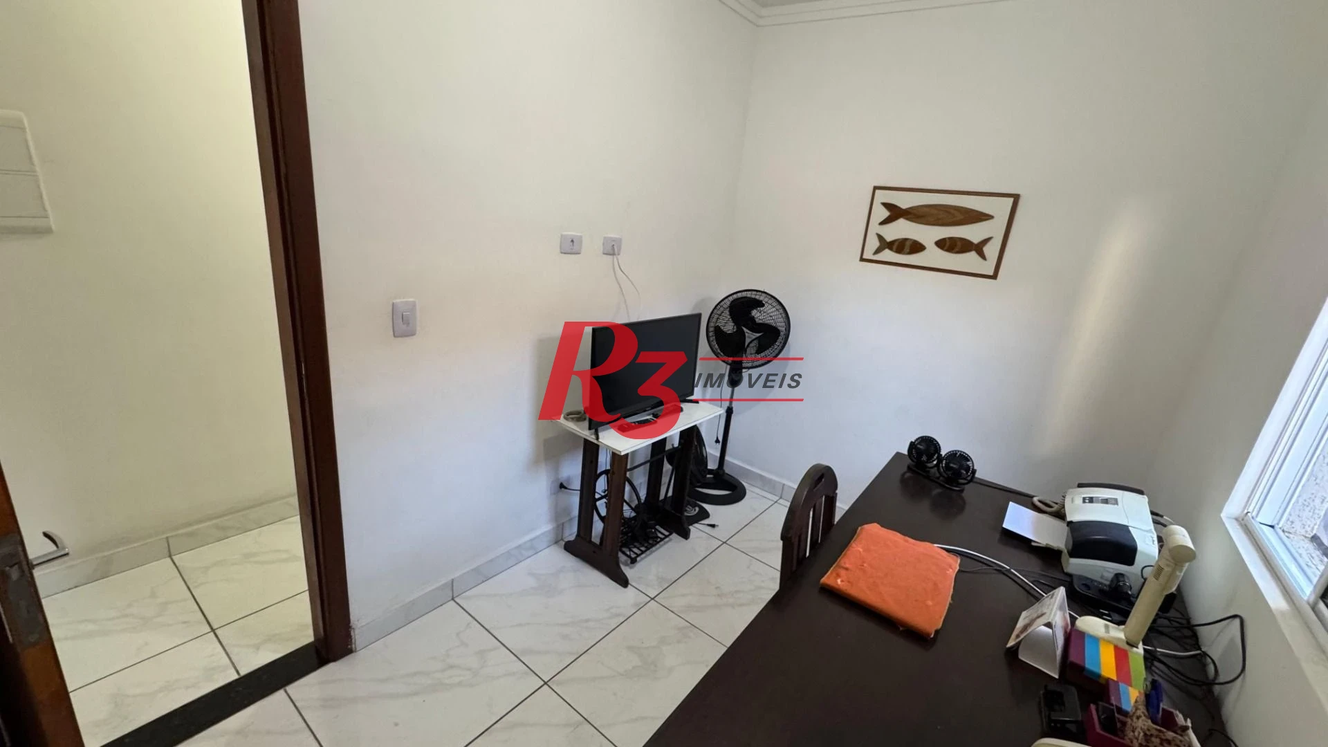 Casa com 3 dormitórios à venda, 119 m² por R$ 480.000,00 - Vila Valença - São Vicente/SP