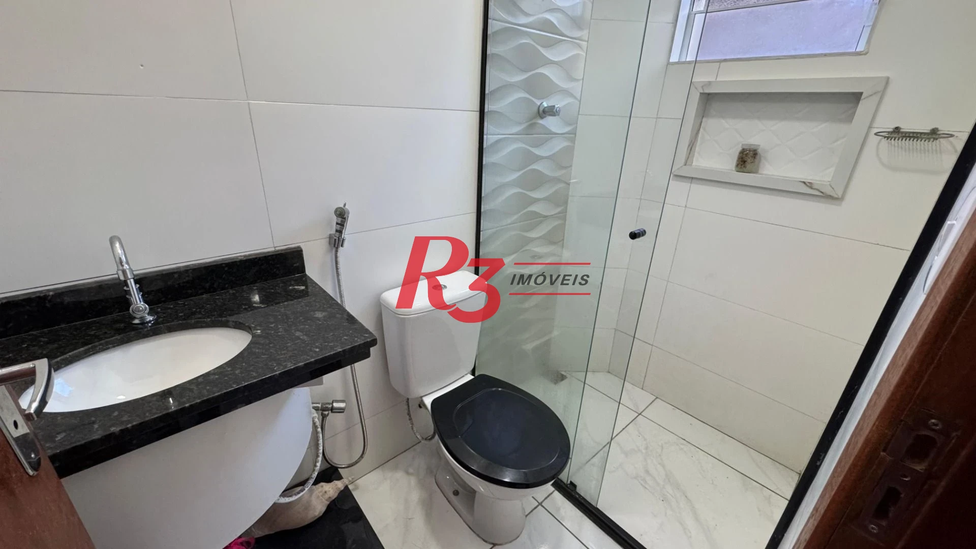 Casa com 3 dormitórios à venda, 119 m² por R$ 480.000,00 - Vila Valença - São Vicente/SP
