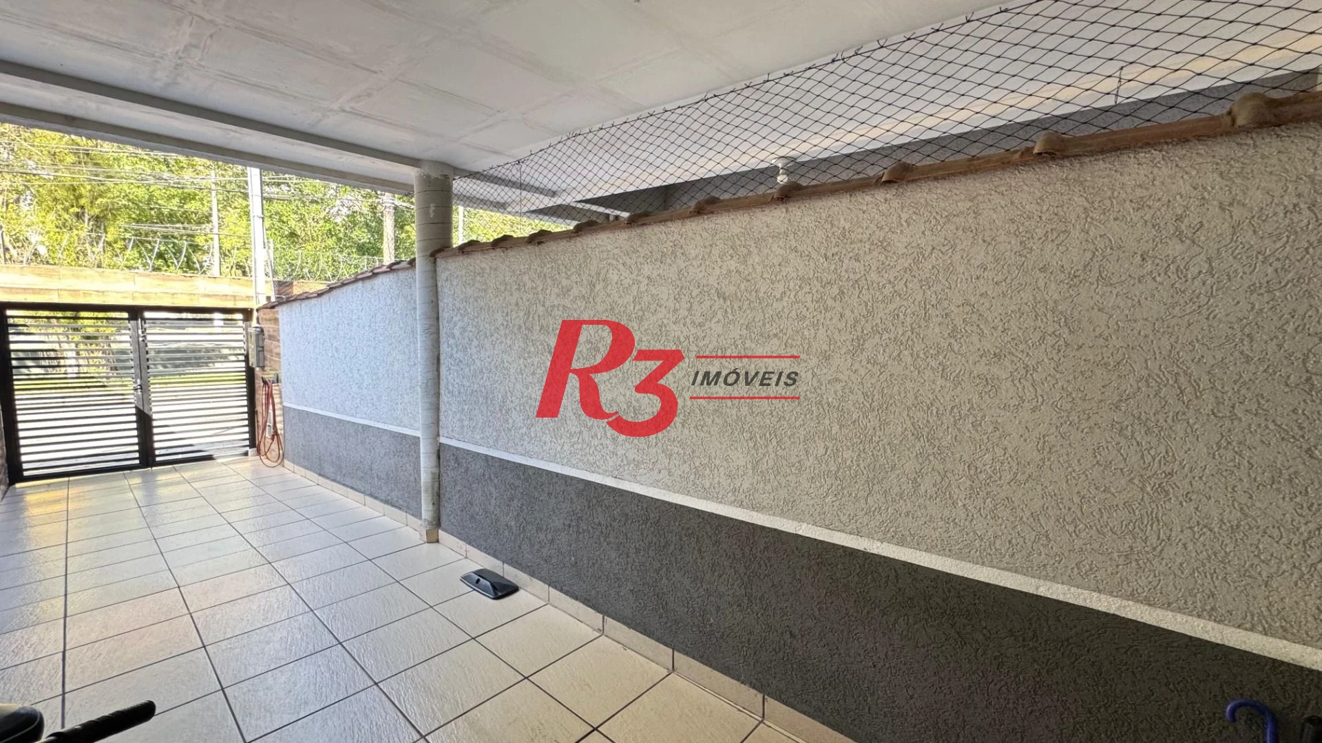 Casa com 3 dormitórios à venda, 119 m² por R$ 480.000,00 - Vila Valença - São Vicente/SP