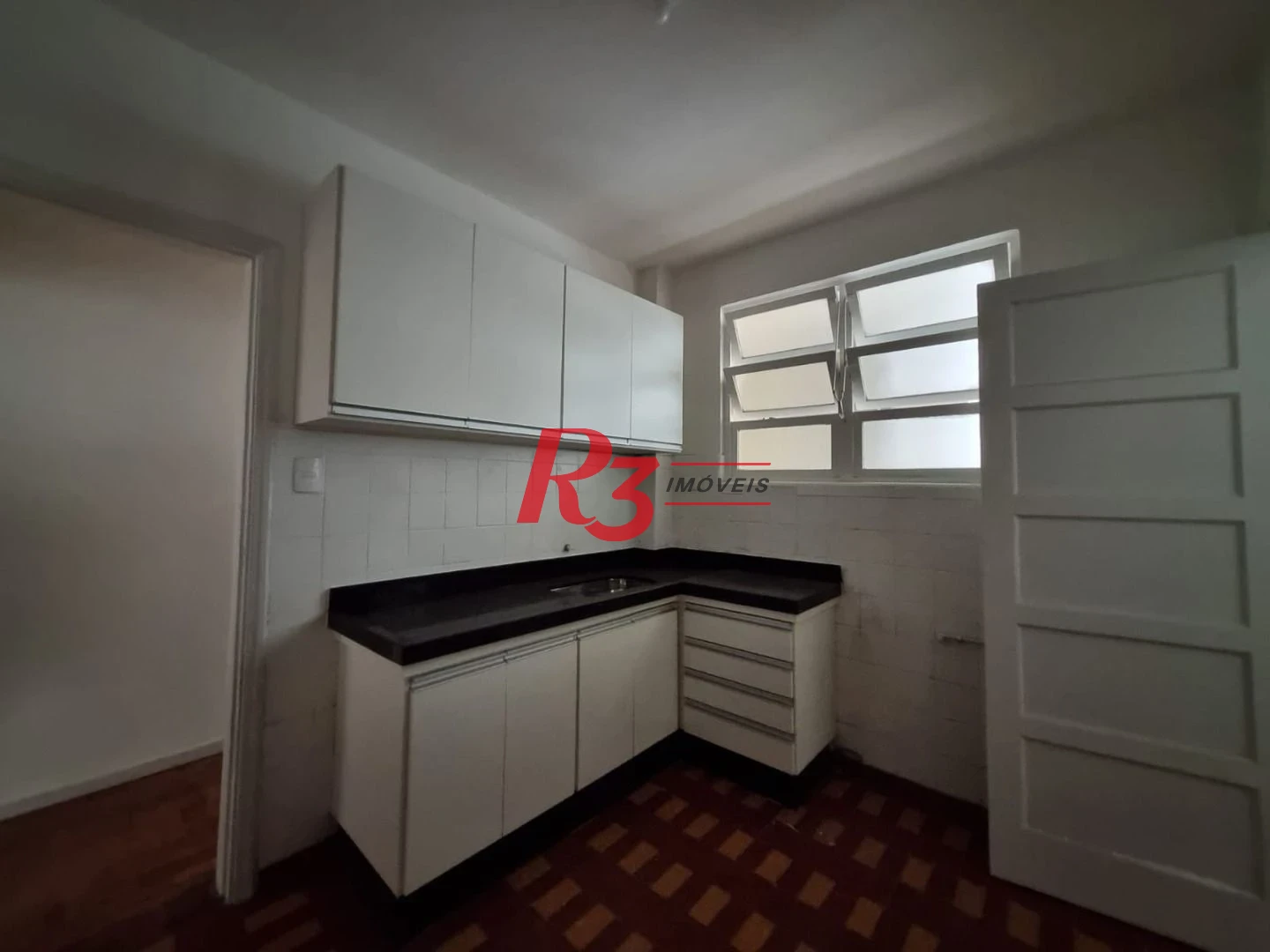 Apartamento para alugar, 90 m² por R$ 4.599,02/mês - Gonzaga - Santos/SP