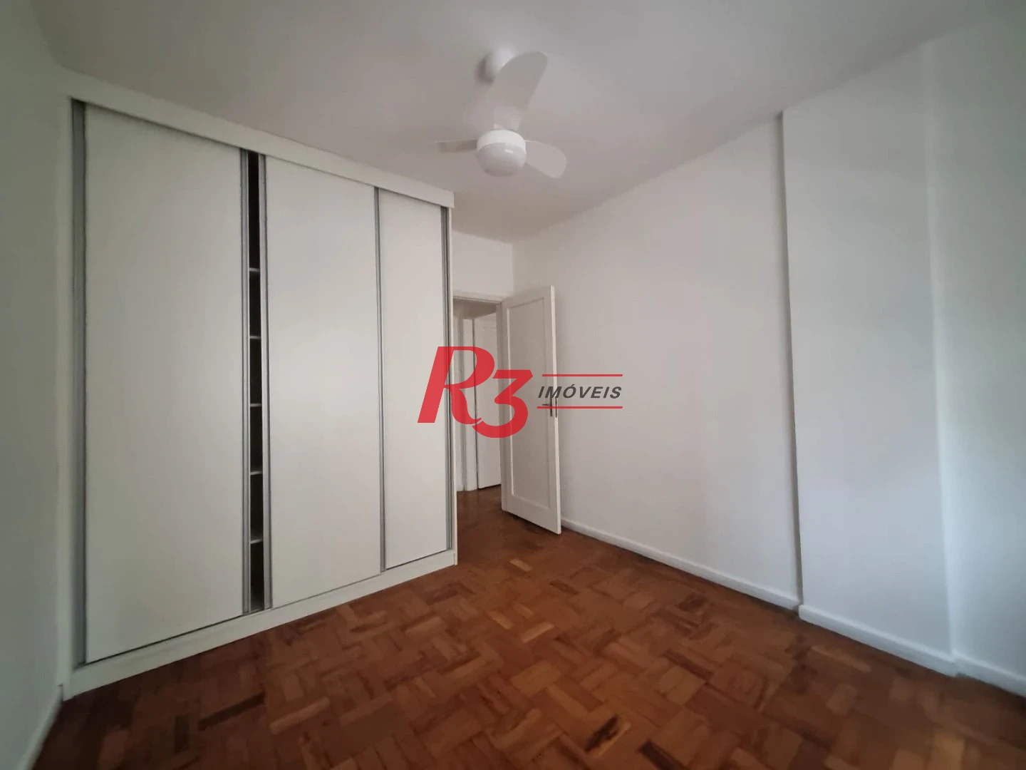 Apartamento para alugar, 90 m² por R$ 4.599,02/mês - Gonzaga - Santos/SP