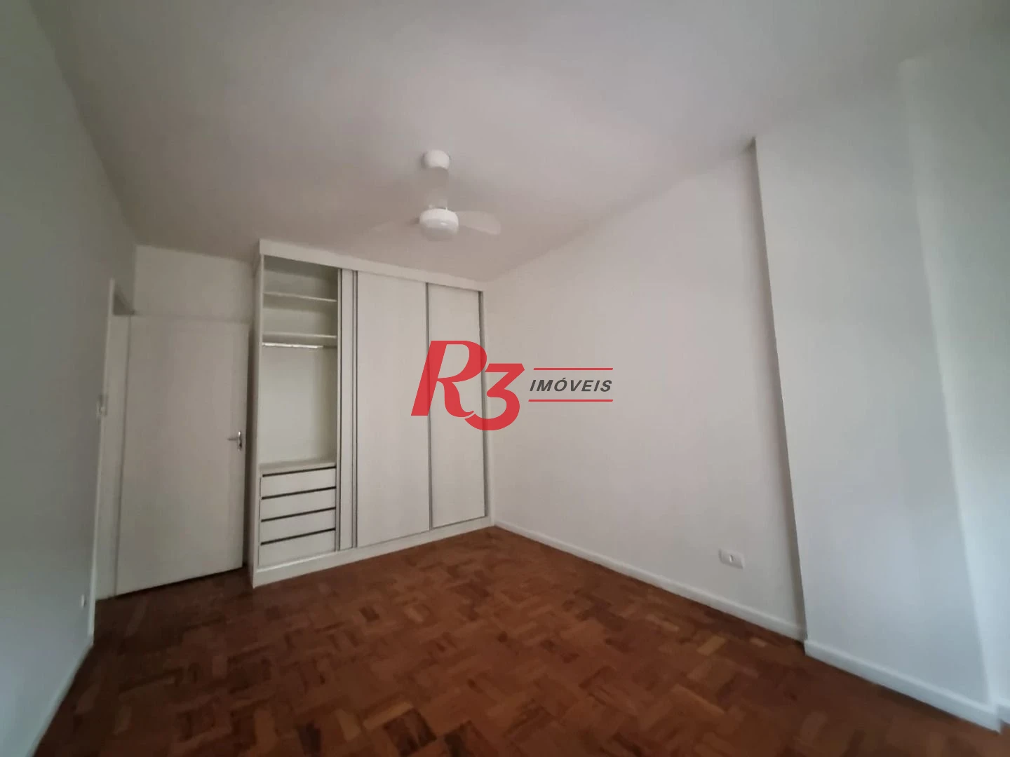 Apartamento para alugar, 90 m² por R$ 4.599,02/mês - Gonzaga - Santos/SP
