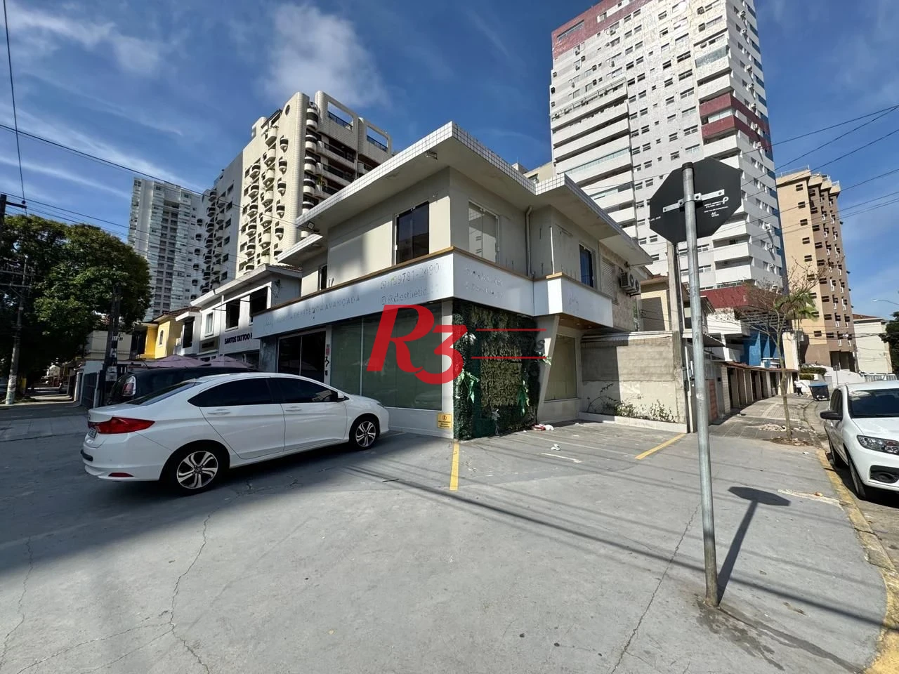 Sobrado com 3 dormitórios para alugar, 170 m² por R$ 16.050,00/mês - Gonzaga - Santos/SP