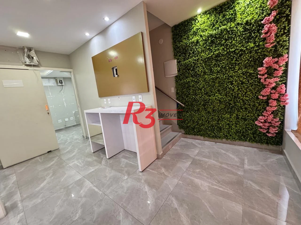 Sobrado com 3 dormitórios para alugar, 170 m² por R$ 16.050,00/mês - Gonzaga - Santos/SP