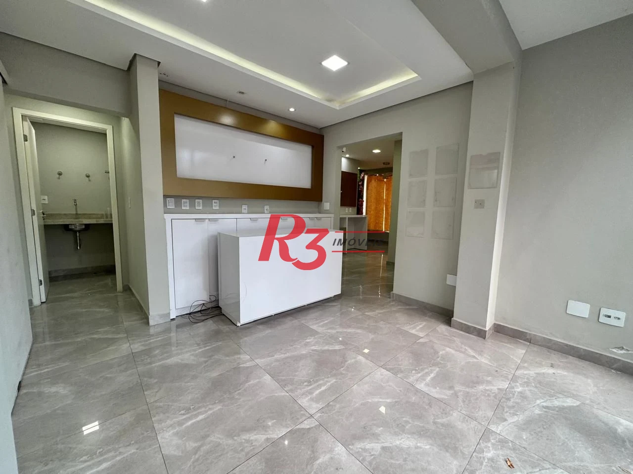 Sobrado com 3 dormitórios para alugar, 170 m² por R$ 16.050,00/mês - Gonzaga - Santos/SP