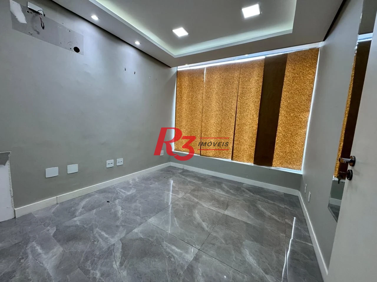 Sobrado com 3 dormitórios para alugar, 170 m² por R$ 16.050,00/mês - Gonzaga - Santos/SP