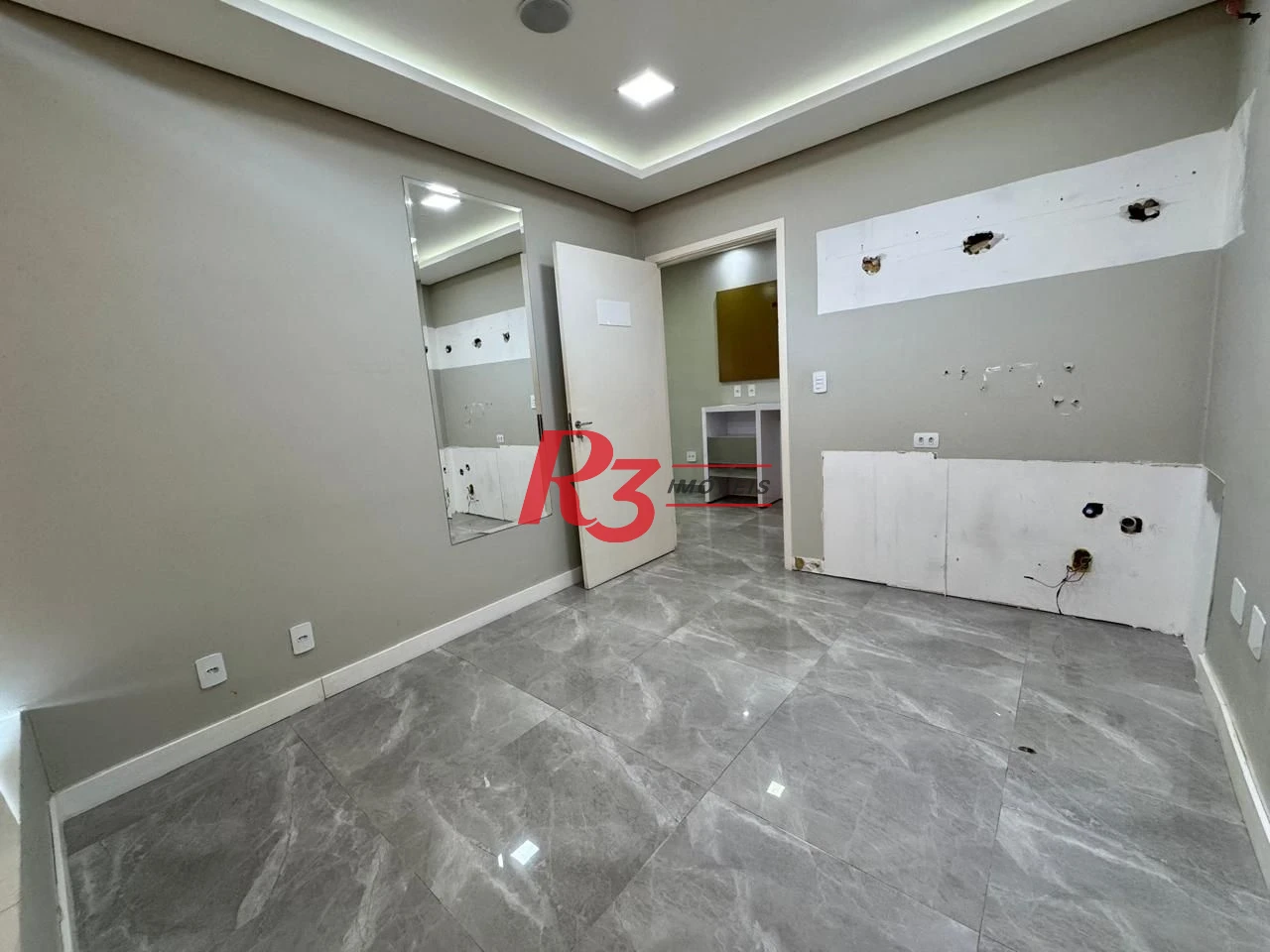 Sobrado com 3 dormitórios para alugar, 170 m² por R$ 16.050,00/mês - Gonzaga - Santos/SP
