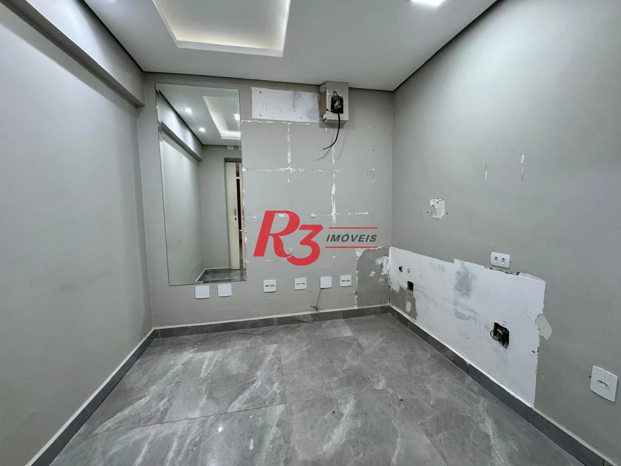 Sobrado com 3 dormitórios para alugar, 170 m² por R$ 16.050,00/mês - Gonzaga - Santos/SP