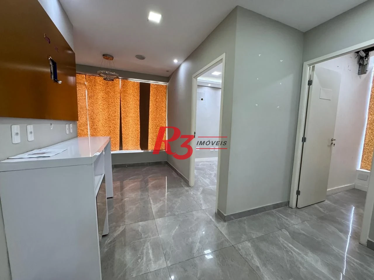 Sobrado com 3 dormitórios para alugar, 170 m² por R$ 16.050,00/mês - Gonzaga - Santos/SP