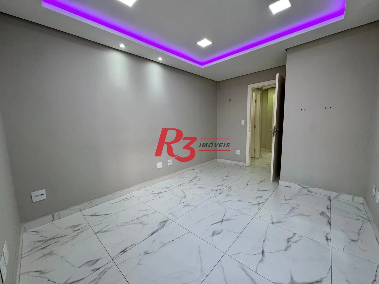 Sobrado com 3 dormitórios para alugar, 170 m² por R$ 16.050,00/mês - Gonzaga - Santos/SP