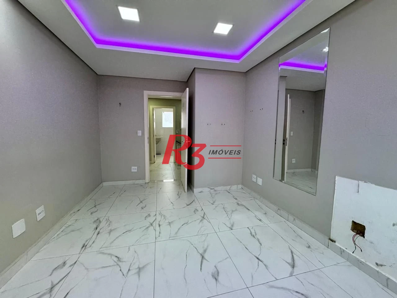Sobrado com 3 dormitórios para alugar, 170 m² por R$ 16.050,00/mês - Gonzaga - Santos/SP