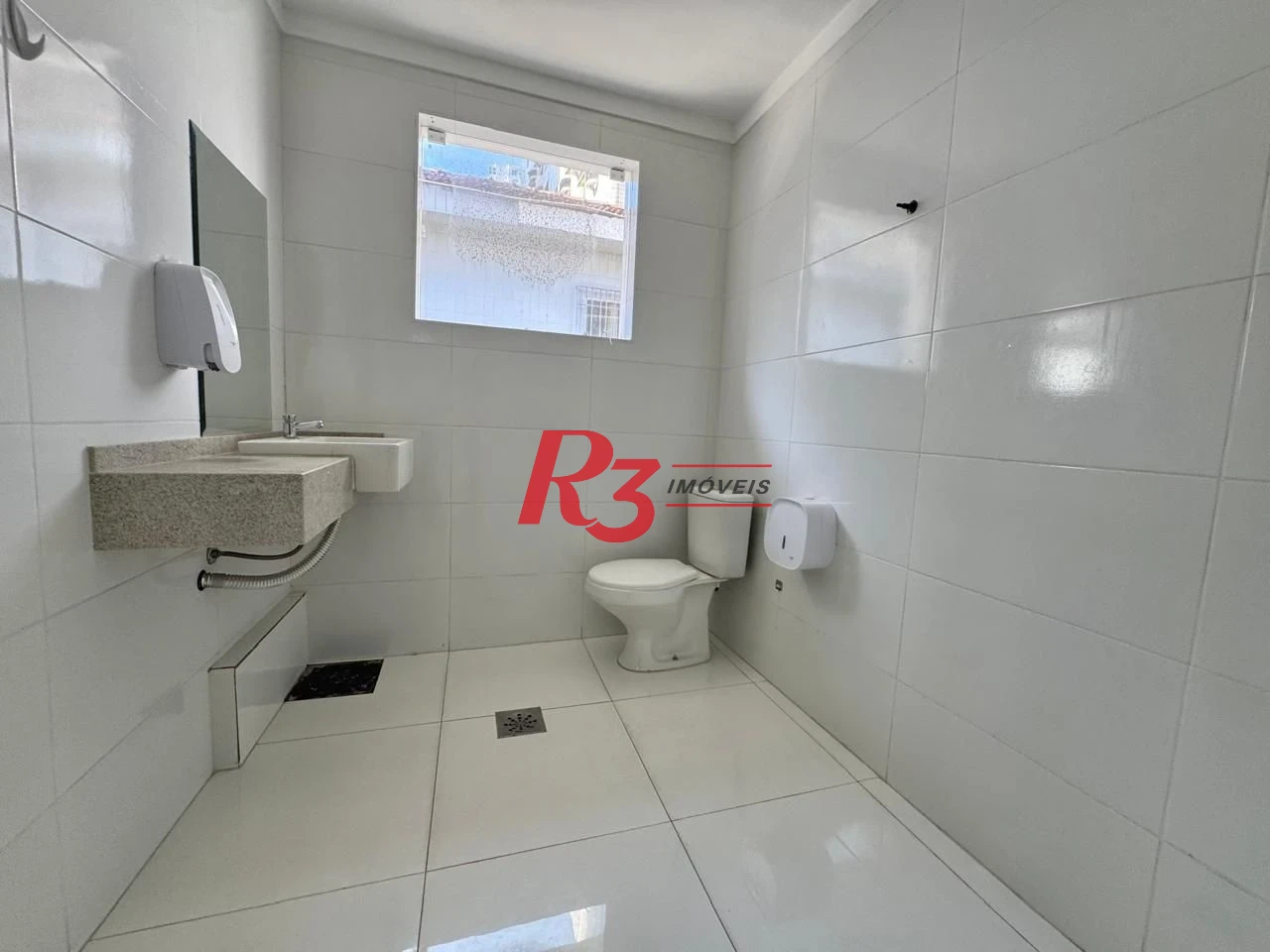 Sobrado com 3 dormitórios para alugar, 170 m² por R$ 16.050,00/mês - Gonzaga - Santos/SP
