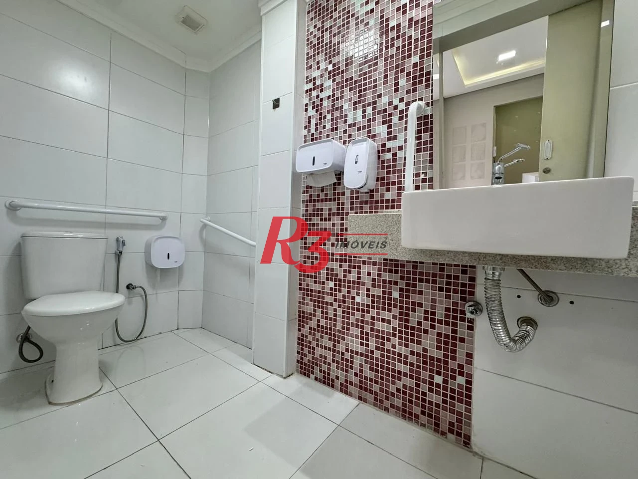 Sobrado com 3 dormitórios para alugar, 170 m² por R$ 16.050,00/mês - Gonzaga - Santos/SP