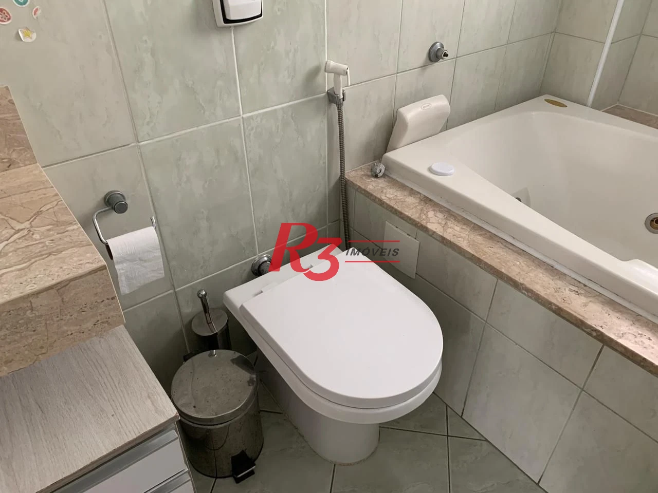 Apartamento à venda, 97 m² por R$ 550.000,00 - Gonzaga - Santos/SP