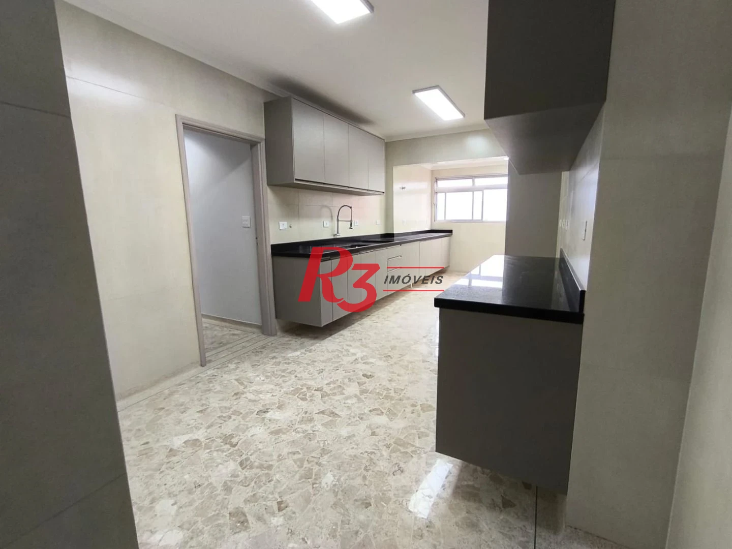 Apartamento com 3 dormitórios, 190 m² - venda por R$ 2.360.000,00 ou aluguel por R$ 11.000,00/mês - Aparecida - Santos/SP