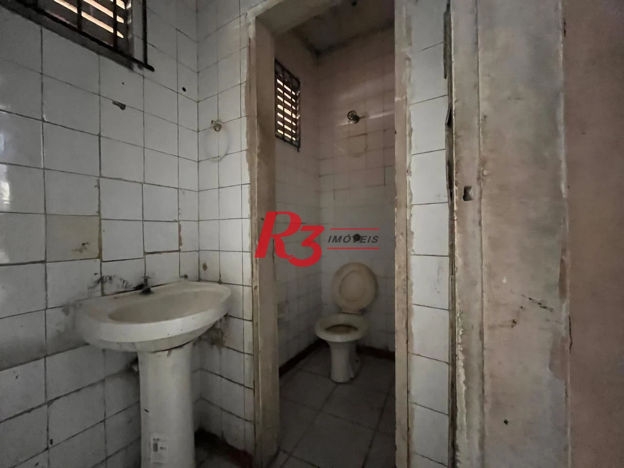 Loja para alugar, 102 m² por R$ 6.000,00/mês - José Menino - Santos/SP