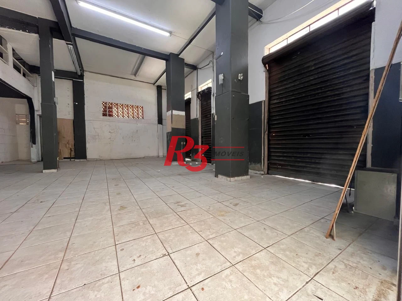 Loja para alugar, 102 m² por R$ 6.000,00/mês - José Menino - Santos/SP
