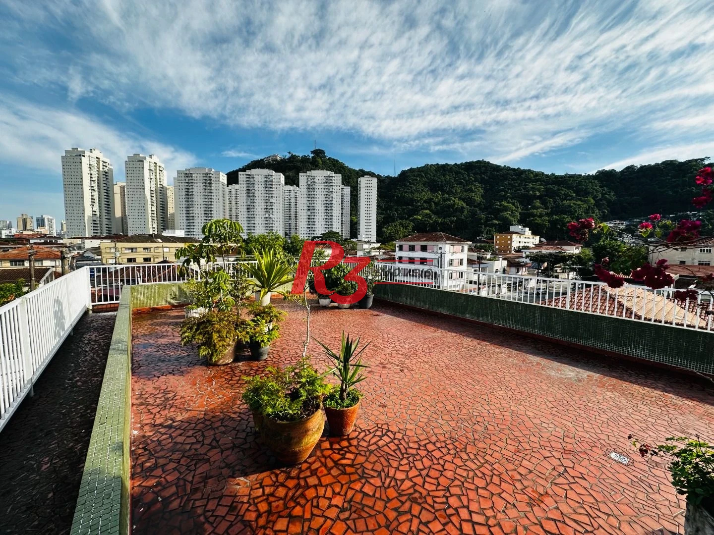 Terreno à venda, 270 m² por R$ 1.920.000,00 - Marapé - Santos/SP