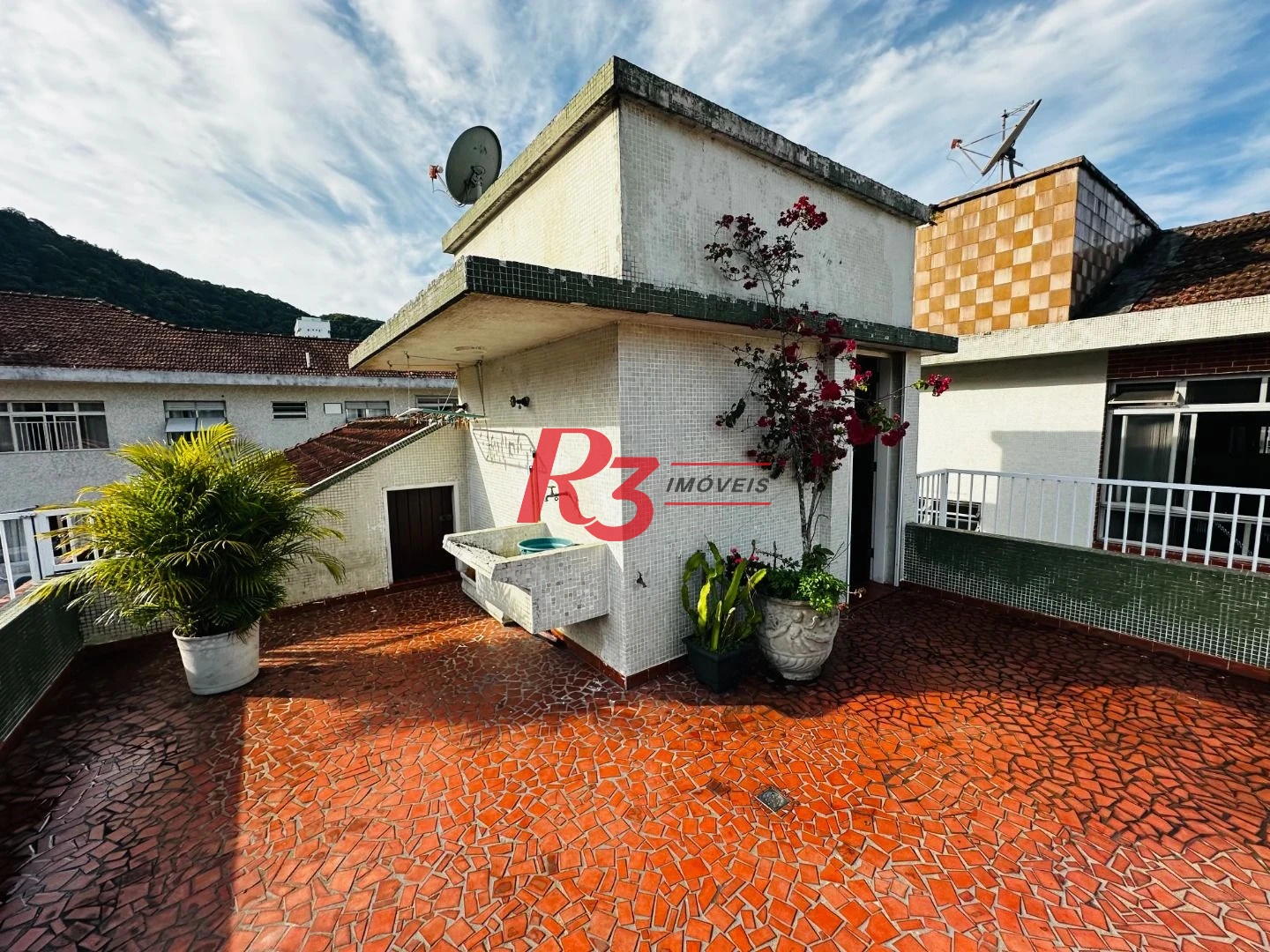Terreno à venda, 270 m² por R$ 1.920.000,00 - Marapé - Santos/SP